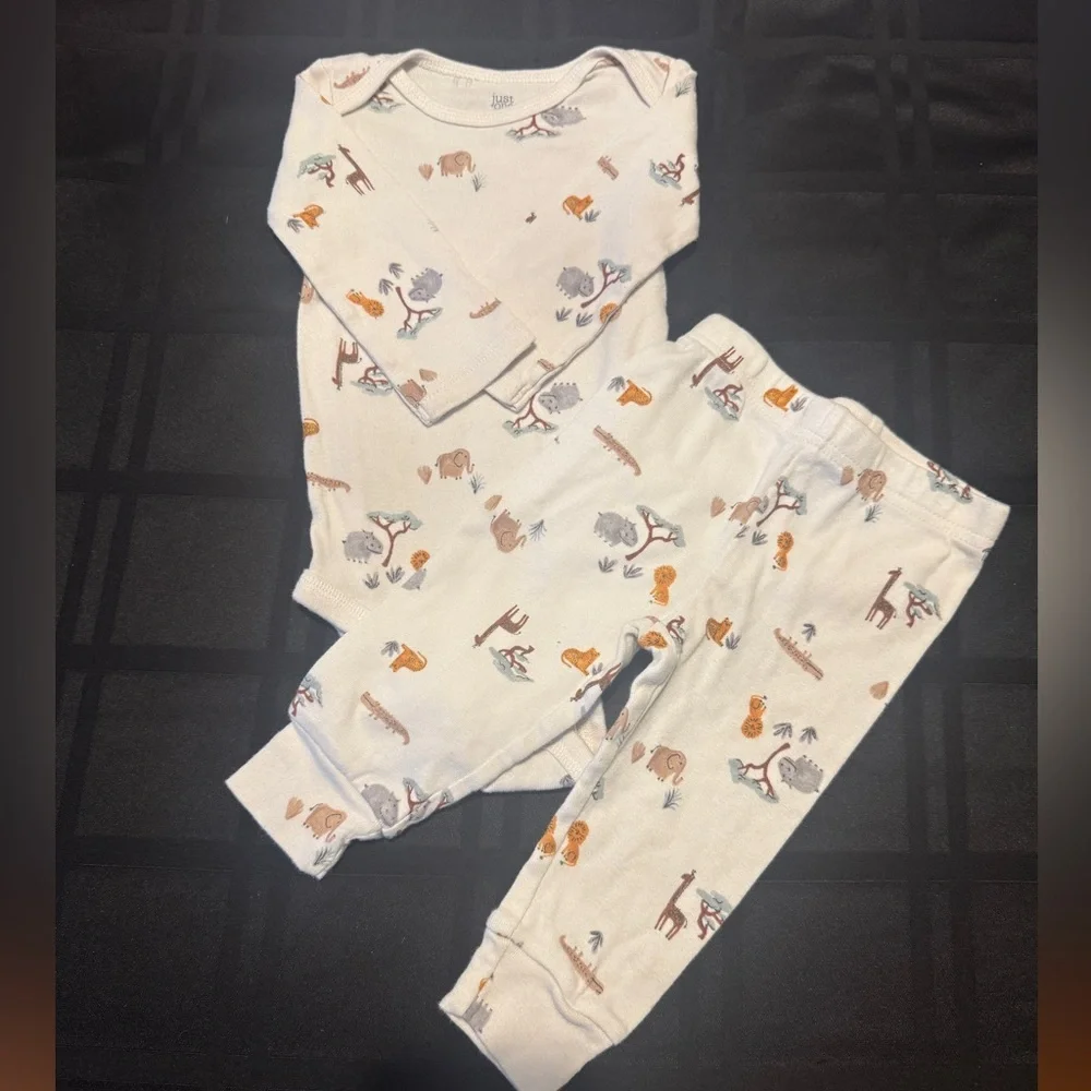 Carters Animal Print Kids 2 Piece Set Size 9 months - Picture 3 of 7
